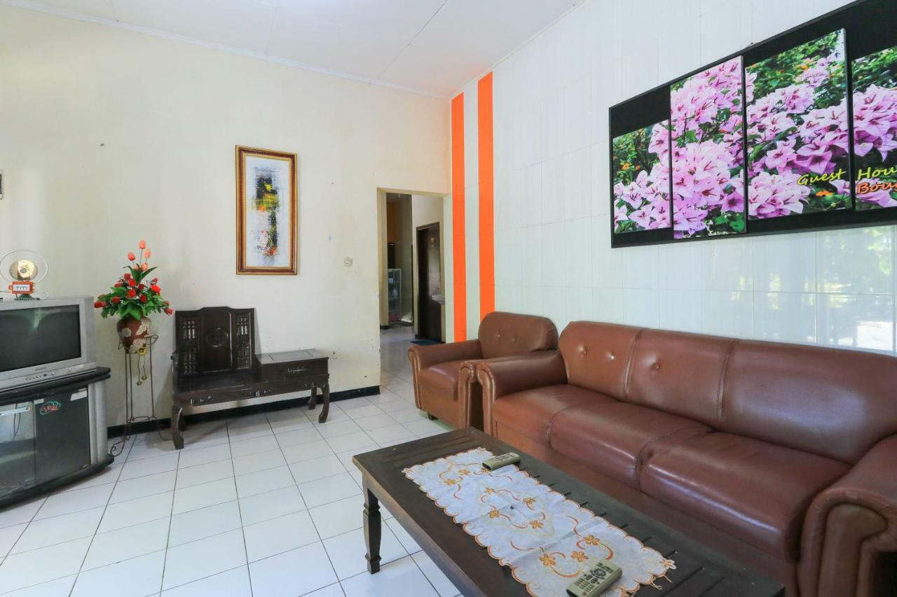 Wisma Bougenville 2* Surabaya